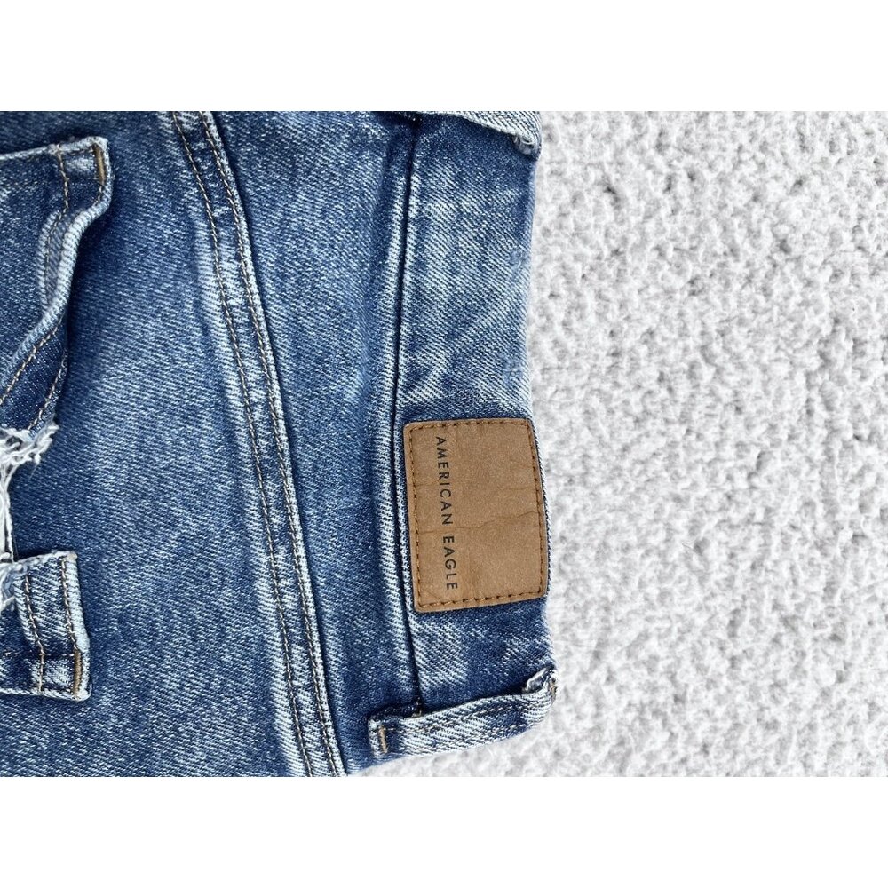 American Eagle Jeans Womens 4 Blue Medium Acid Wash Distressed Mom Jean - Picture 10 of 10